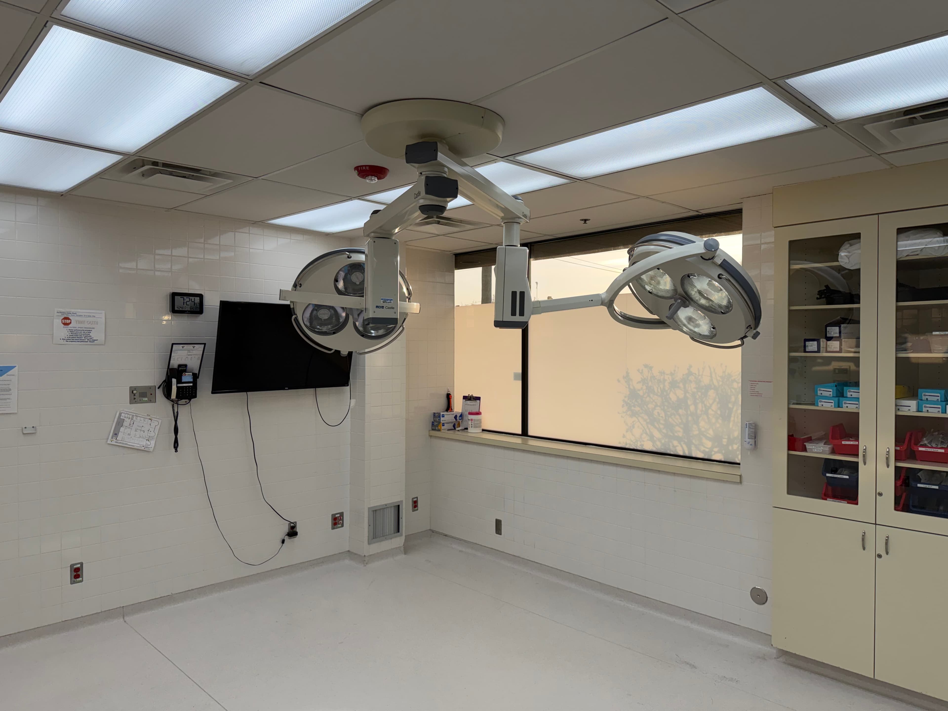 Surgical Light System Installation & Integration